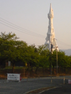 謎の塔