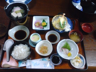 昼食